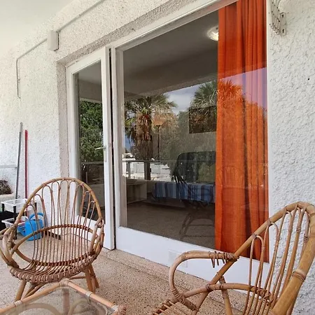 Bouganville En Eureka Apartment *